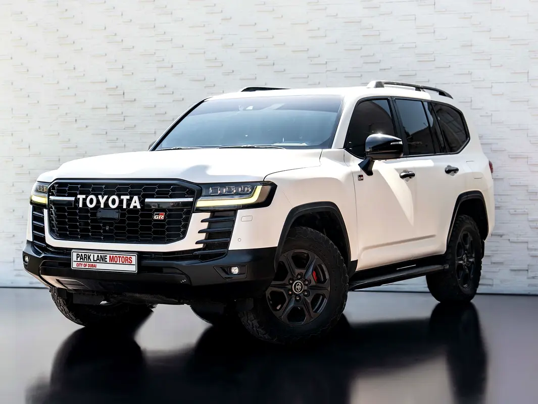 Toyota Land Cruiser 2022 — photo 1 of 20