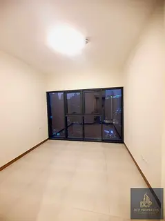 Well-maintained 2bed Apartment | Unfurnished | Ready and Vacant