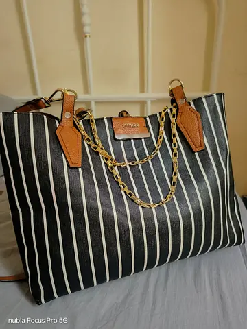 Beautiful n attractive Guess Striped Tote Bag with Chain Detail