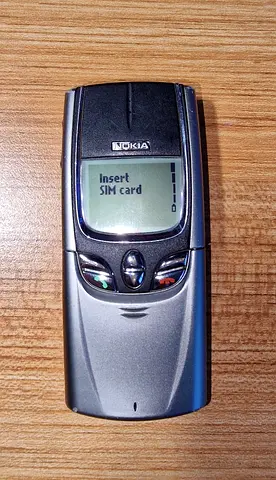 Nokia 8890