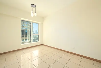 Partial Sea View | Multiple cheques | Vacant