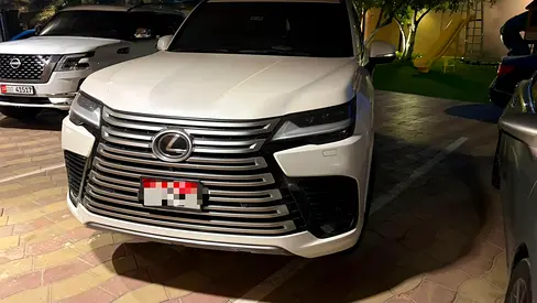 Lexus LX 600 Signature 2023 | GCC Specs | Low Mileage | Pristine Condition
