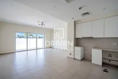 Elegant Apt with Garden | Single Row | Vacant