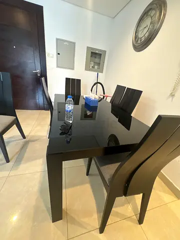 6 seats dinner table with chairs-  excellent condition