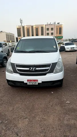 Hyundai H1 2015 GCC Specs - car wash