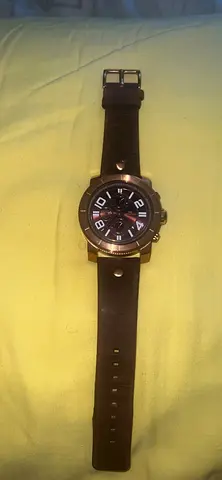 Men’s vintage analog sport watch with genuine leather strap