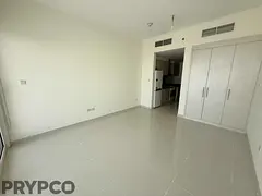 Studio with Balcony | Spacious Layout | Vacant — 3