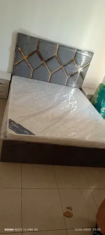 Queen size velvet bed including madical mattres brand new available