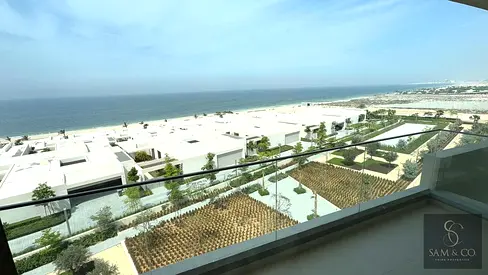 Full Sea View | 4th Floor | Ready to Move | Freehold