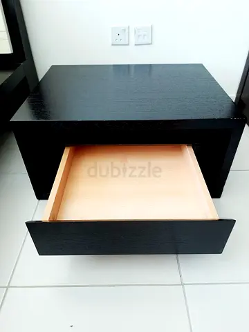 2 Bedside Tables w/ Drawer
