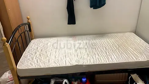 Single matress for pickup near Burjuman