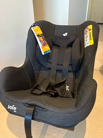 Joie infant car seat - good condition, harness included