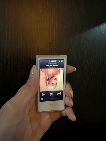 Apple iPod Nano (classic small model) - used, working