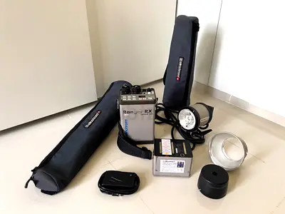 Elinchrom flash lighting kit