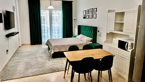 Vacant Now | Beautifully Upgraded Studio | Modern Furnished Unit
