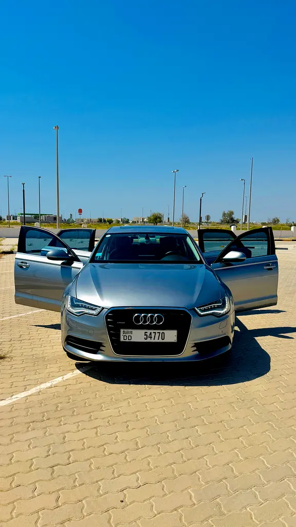 Audi A6 2012 — photo 1 of 19