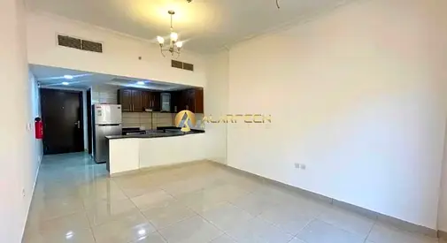 Near To Circle Mall | Best Deal | Prime Location