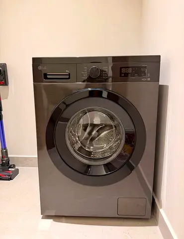 LG Front Load Washing Machine - 8 kg , Grey, Good Condition