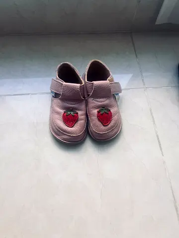 Dodo barefoot shoes -size 24