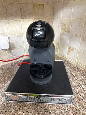 Dolce Gusto-style Nescafé Coffee Machine
