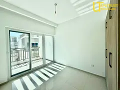 Partially Single Row 3BR | Open View | Camelia