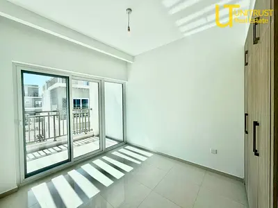 Partially Single Row 3BR | Open View | Camelia
