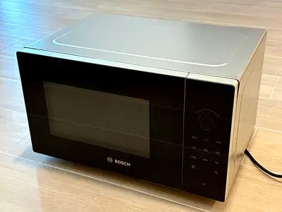 Bosch Serie 6 Microwave  — Excellent Condition