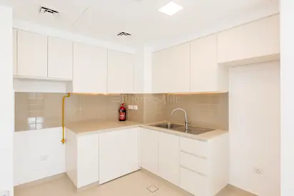 Bright & Airy | | Community View