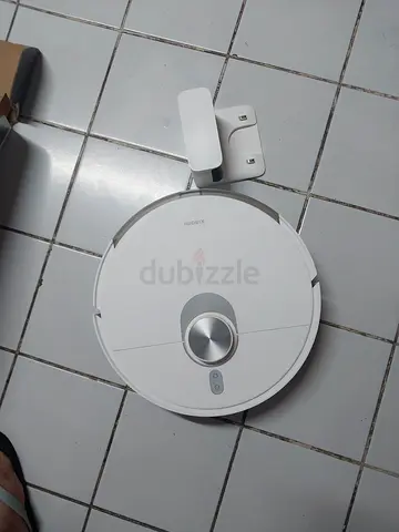 Robot vacuum with mop