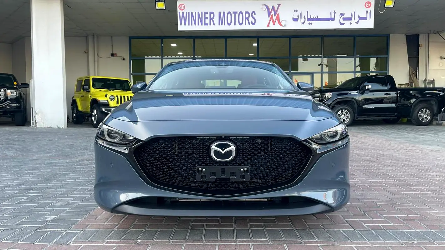 Mazda 3 Hatchback 2023 — photo 1 of 20