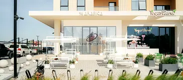 Elegant 1 BHK | 2 washroom | Large Living Room | Family-Friendly Community