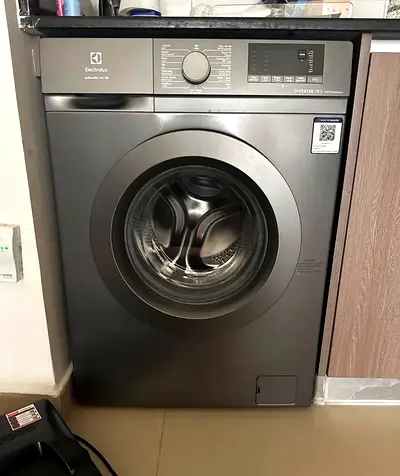 Electrolux front-load washing machine - 7kg, graphite finish (good condition)