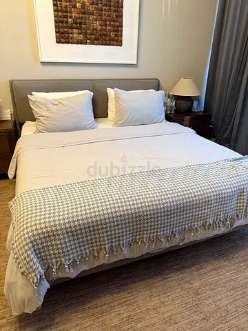 King size bed for sale