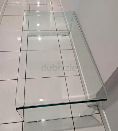 Clear Curved Glass Coffee Table - Modern Minimalist Design