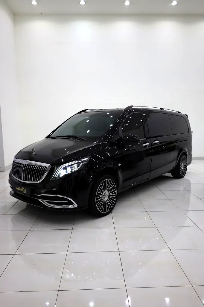 Mercedes-Benz Vito 2023 — photo 1 of 20