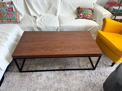 Homecenter - countryside coffeetable. Wooden Coffee Table with Black Metal Frame - Modern Minimalist