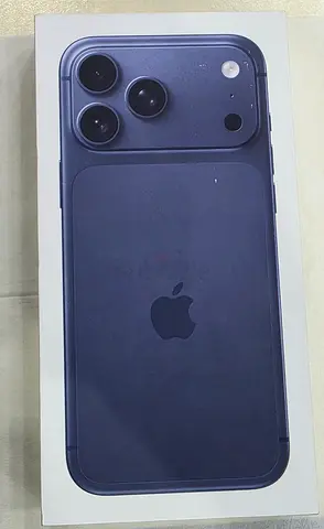 I phone 17 pro max 256 gb TDRA box packe