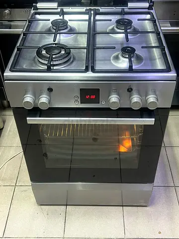 Bosch 4 Burners 60×60cm Mint Condition Working Order Perfect