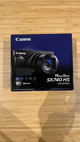 Canon PowerShot SX740 HS Lite Edition with box - Good condition