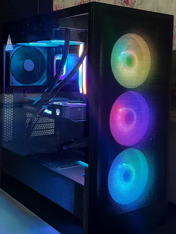 New Pc Core i7 / RTX 5070 / 32GB DDR5 6400mhz