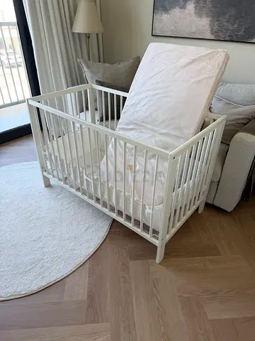Free ikea bed