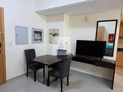 Furnished Studio | Lincoln Park B | Downtown City View