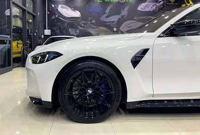 2025 BMW M3 photo 7