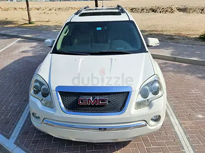 Top Option I Well-Maintained 2011 GMC Acadia SLT2 | GCC Specs