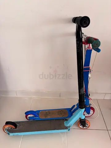 2 Kids foldable kick scooter with adjustable handlebar - light blue