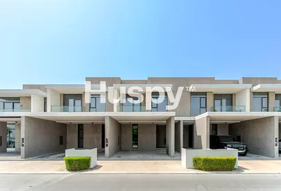 Landscaped I Gated Community I Close to Park