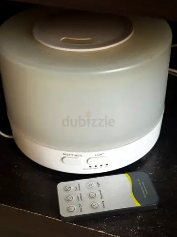 Ultrasonic Aroma Diffuser / Humidifier with Remote - White
