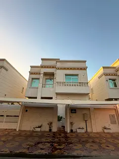 Annual villa for rent in Al Yasmeen, consisting of 5 master bedrooms and a maid's room.