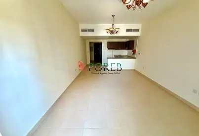 High floor | Lake views | Well maintained