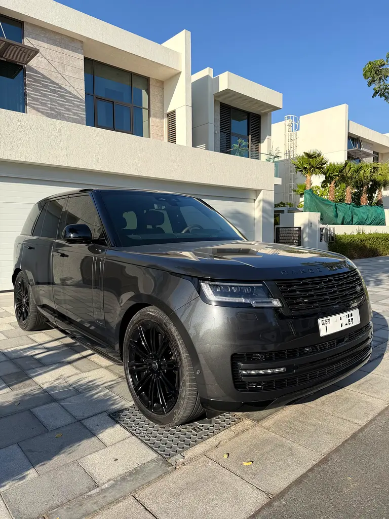 Land Rover Range Rover 2025 — photo 1 of 12